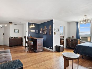 4320 Van Cortlandt Park East