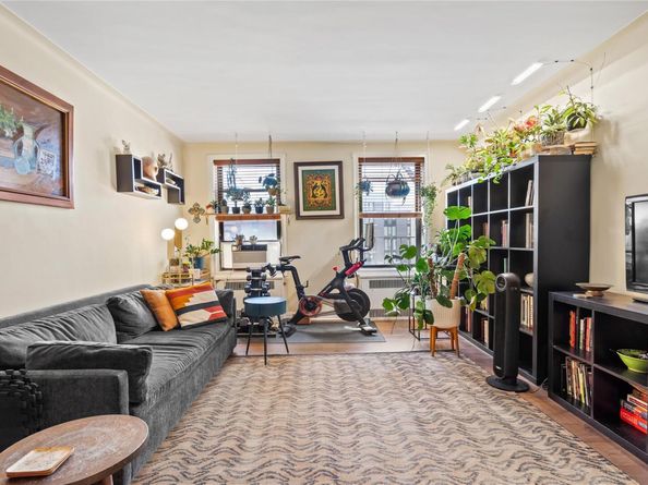 83-80 118th Street 5S, Kew Gardens NY 11415