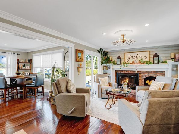 29 Dyke Road, Setauket NY 11733
