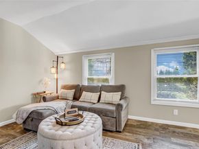 29 Dyke Road, Setauket NY 11733