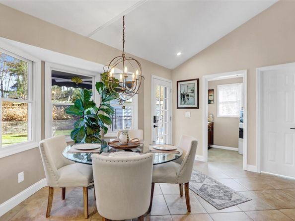 29 Dyke Road, Setauket NY 11733