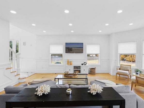 52 Sandy Hollow Road, Southampton NY 11968