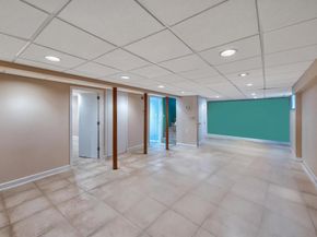 20 Northern Parkway E, Plainview NY 11803