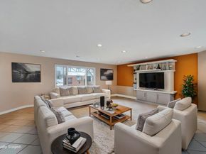20 Northern Parkway E, Plainview NY 11803