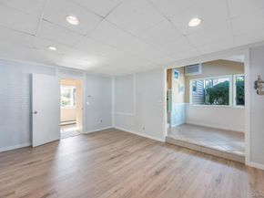 20 Northern Parkway E, Plainview NY 11803