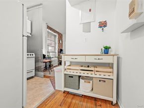 204 W 10th Street 7, New York (Manhattan) NY 10014