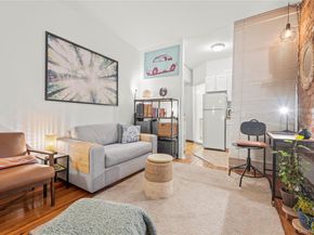 204 W 10th Street 7, New York (Manhattan) NY 10014