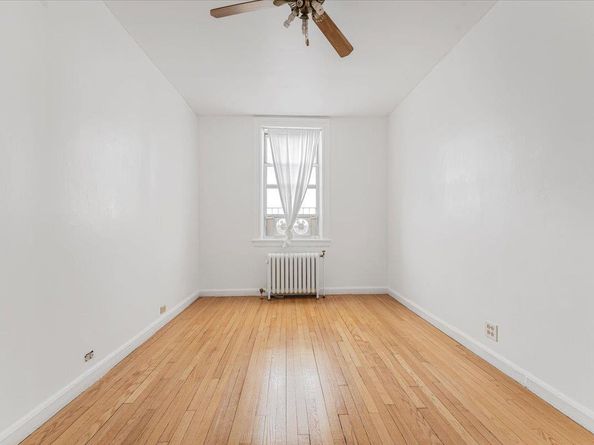 445 Gramatan Avenue CD3, Mount Vernon NY 10552