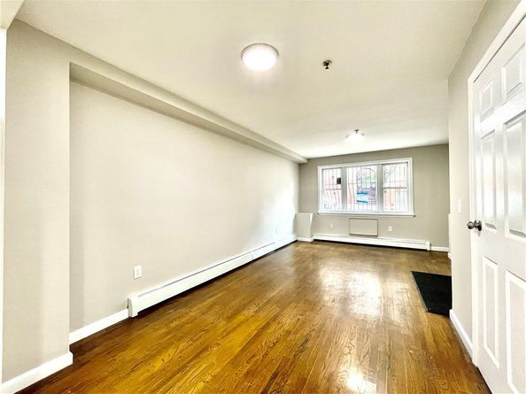 3099 Heath Avenue 2A, Bronx NY 10463