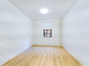 21-58 35 street 1E, Astoria NY 11105