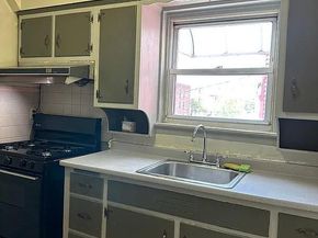 47-05 Newtown Road, Long Island City NY 11103