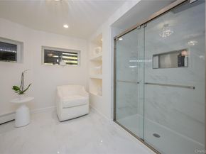 27 Bay Avenue W, Hampton Bays NY 11946
