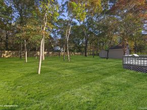 27 Bay Avenue W, Hampton Bays NY 11946