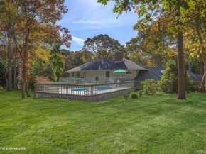 27 Bay Avenue W, Hampton Bays NY 11946