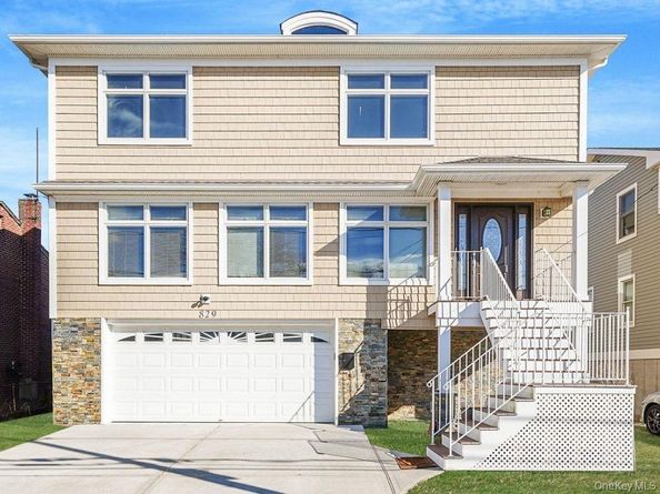 829 S Long Beach Avenue, Freeport NY 11520