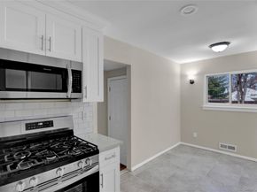 21 Chimney Lane, Bay Shore NY 11706