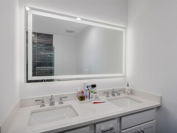 308 Silver Timber Drive 308, Yaphank NY 11980