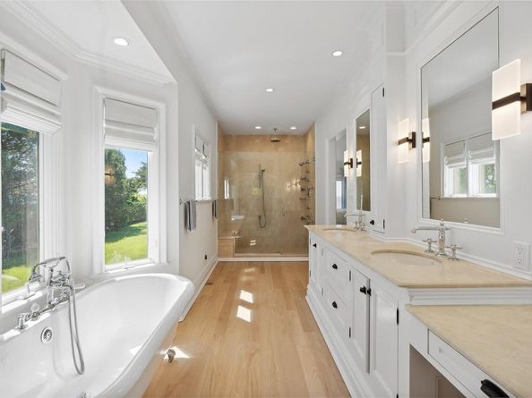 2100 Park Avenue, Mattituck NY 11952