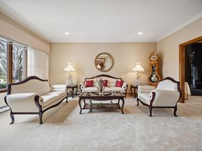 6 Heather Court, Dix Hills NY 11746