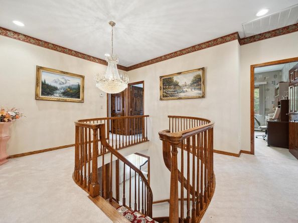 6 Heather Court, Dix Hills NY 11746