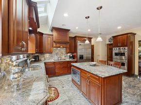 6 Heather Court, Dix Hills NY 11746