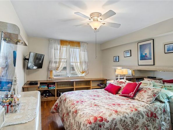 525 W 236 Street 5B, Bronx NY 10463