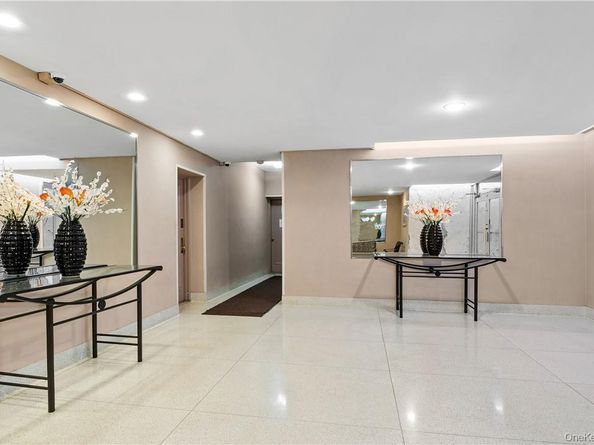 525 W 236 Street 5B, Bronx NY 10463