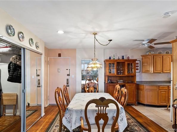 525 W 236 Street 5B, Bronx NY 10463