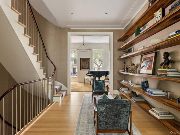 141 E 18TH Street, New York (Manhattan) NY 10003
