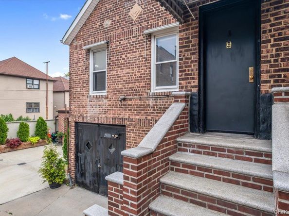 2760 Hering Avenue, Bronx NY 10469