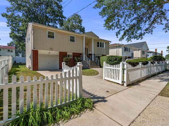 18 Brooklyn Avenue, Roosevelt NY 11575