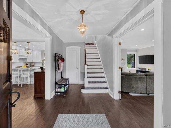 26 Brookside Circle, Bronxville NY 10708