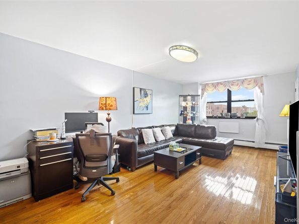 9935 59th Avenue 5E, Corona NY 11368