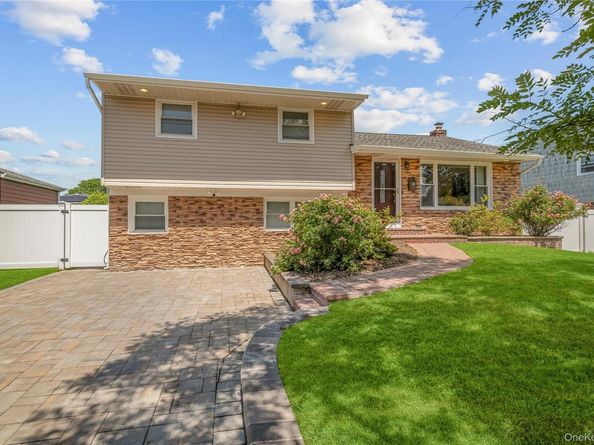16 Cumberland Road, Jericho NY 11753