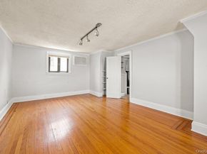 82-41 166th Street, Hillcrest (Queens) NY 11432