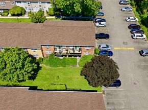 3902 Wilshire Lane H02, Oakdale NY 11769