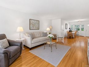 3902 Wilshire Lane H02, Oakdale NY 11769