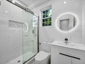 15 1st Street, Elmont NY 11003