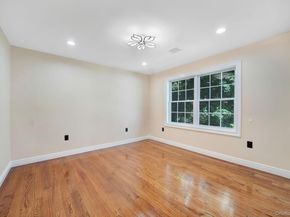15 1st Street, Elmont NY 11003