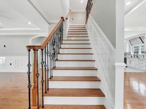 15 1st Street, Elmont NY 11003