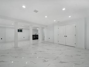 15 1st Street, Elmont NY 11003