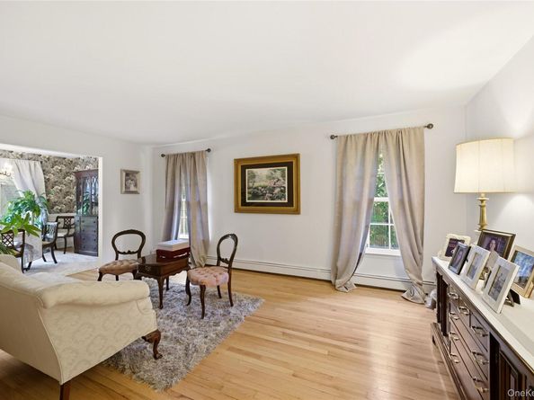 30 Woodland Road, Miller Place NY 11764
