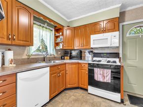 245 N 7th Street, Lindenhurst NY 11757
