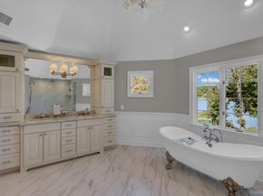 18 Cedar Lane, Setauket NY 11733
