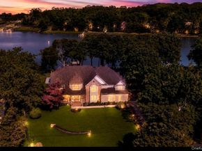 18 Cedar Lane, Setauket NY 11733