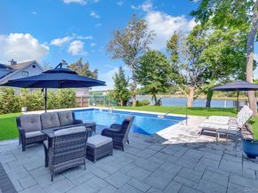 18 Cedar Lane, Setauket NY 11733