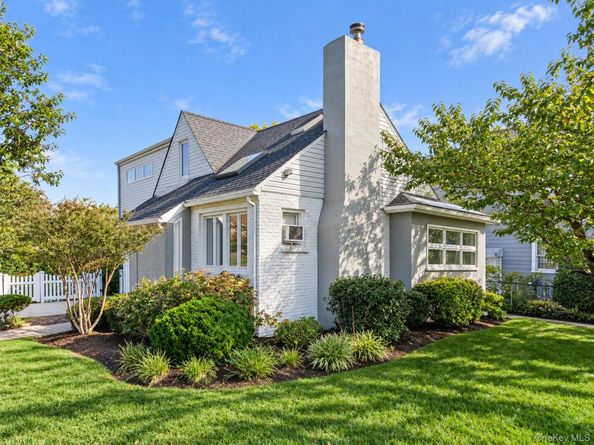 101 Tulip Place, North Bellmore NY 11710