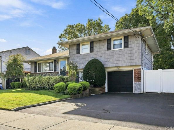 23 Chance Street, Hicksville NY 11801