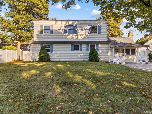 10 Sunset Drive, Centereach NY 11720