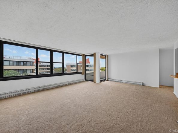 162-31 9th Avenue 9B, Beechhurst NY 11357